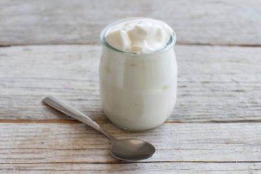 Iogurte: benefícios para a saúde e para a pele