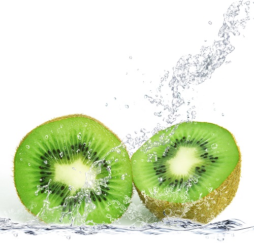 kiwi contém fibras que fazem bem a pele
