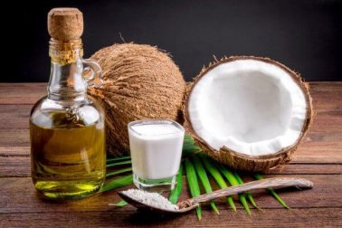 Óleo de coco: mil e uma utilidades na área da estética