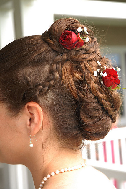 Penteados podem causar queda de cabelo