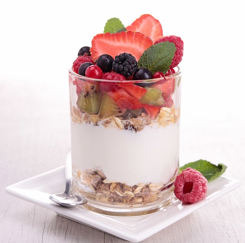 yogurt with muesli and berries