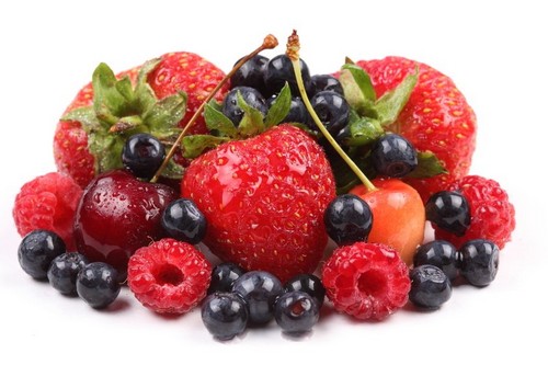 Os frutos vermelhos são ideais para o preparo de sucos naturais saudáveis
