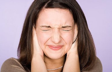 Como tratar o zumbido no ouvido (Acufeno)