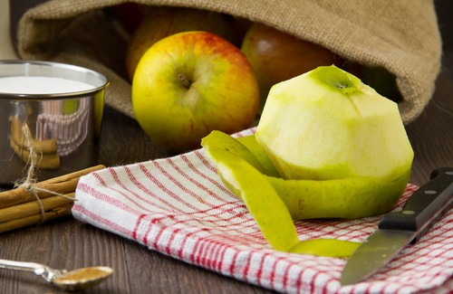Consumir casca da maçã ajuda na perda de peso