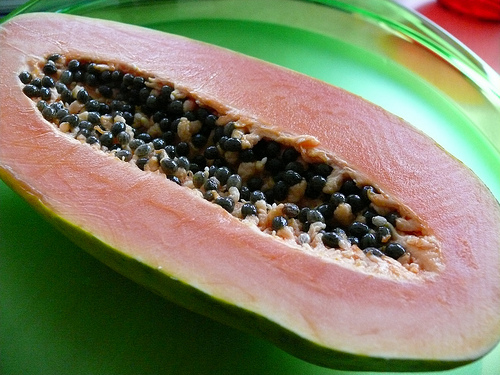 Alimentos que ajudam a combater as contraturas nas costas
