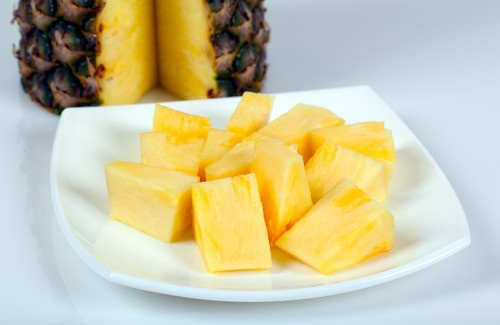 4 receitas deliciosas e pouco calóricas com abacaxi