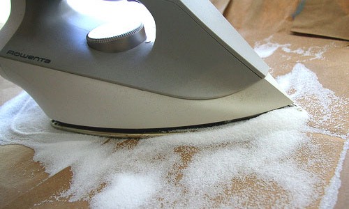 As utilidades do sal para a limpeza de casa