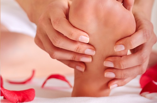 aliviar os pés cansados