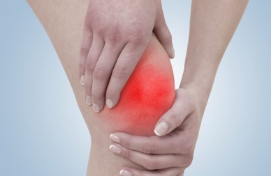 Como aliviar a dor nos joelhos naturalmente?