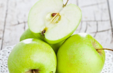 Maçã verde em jejum: confira seus benefícios