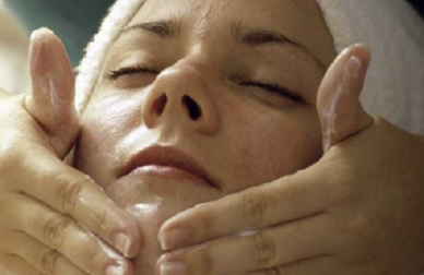 Como cuidar da pele no período da menopausa?