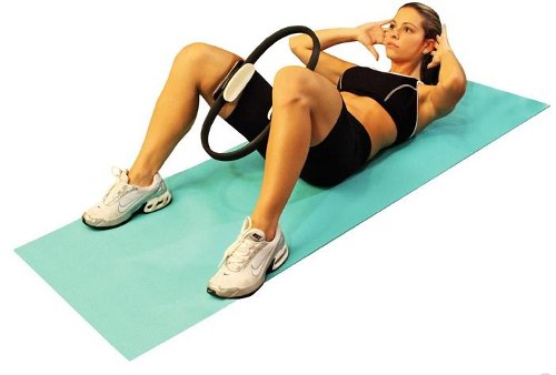 Exercício de pilates para tonificar os glúteos