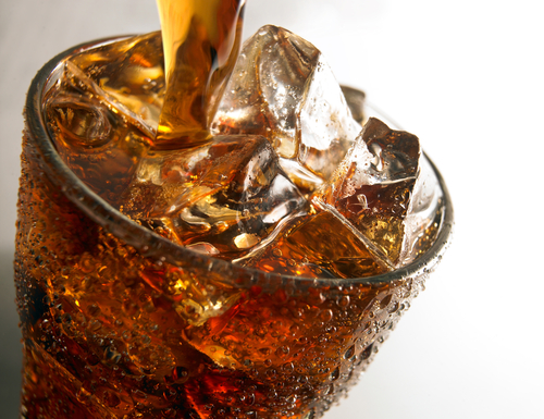 Bebidas gasosas e alimentos que devemos evitar em nossa dieta
