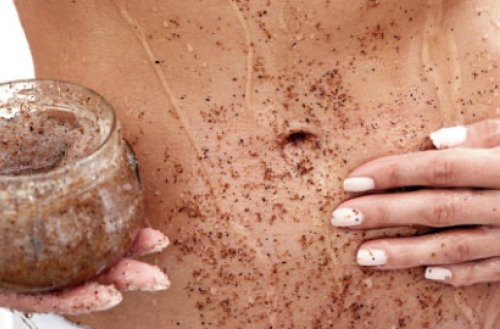 Utilizar café como esfoliante corporal