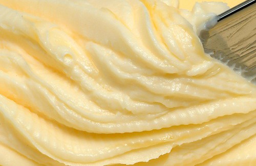 14 usos da manteiga para facilitar o trabalho de casa