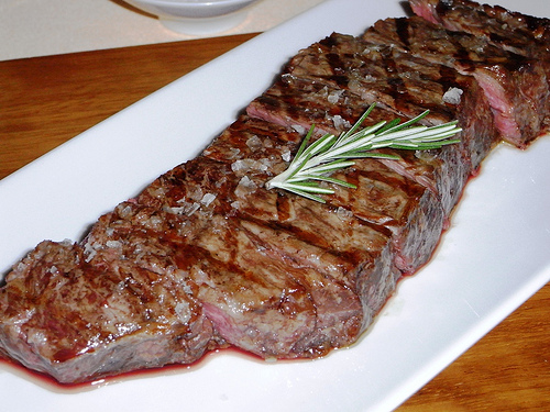 Alimentos que devemos evitar quando sofremos de hipertensão arterial