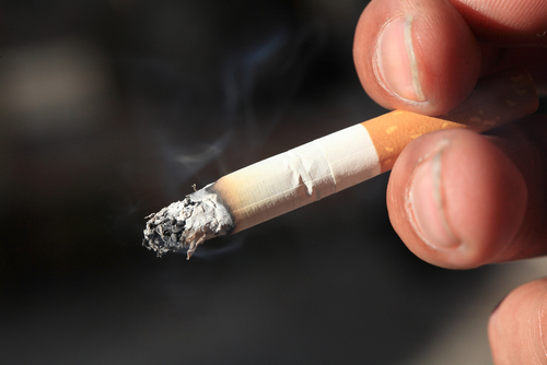 Fumar causa câncer de útero
