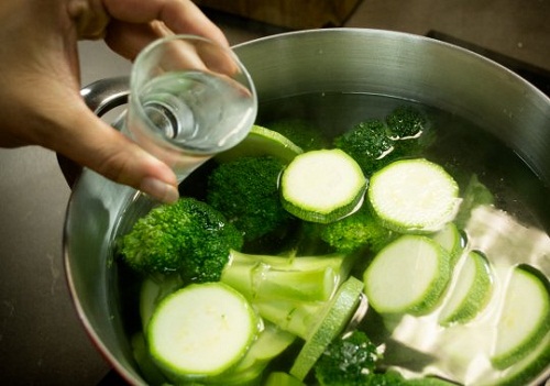 Dicas para lavar e desinfetar frutas e verduras
