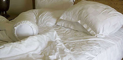 Por que é bom não arrumar a cama pela manhã?