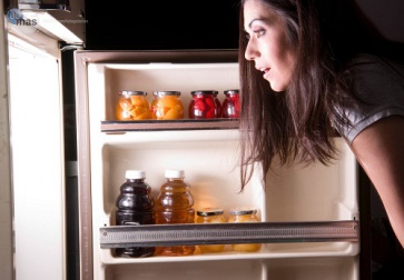 Os piores alimentos que podemos comer à noite