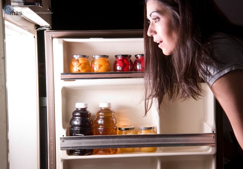 Os piores alimentos que podemos comer à noite