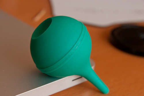 Enema lavativa Pavel Fiskovich