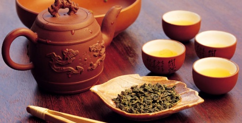 A infusão de bardana serve para tratar dores articulares