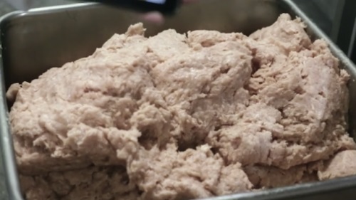 Como são feitos os nuggets de frango