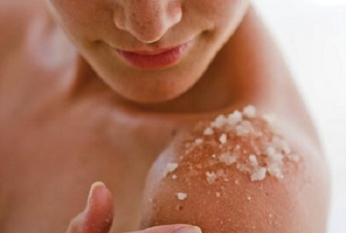 Conheça os 8 melhores esfoliantes para a pele