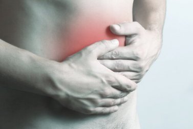 Dor abdominal do lado esquerdo: o que pode ser?