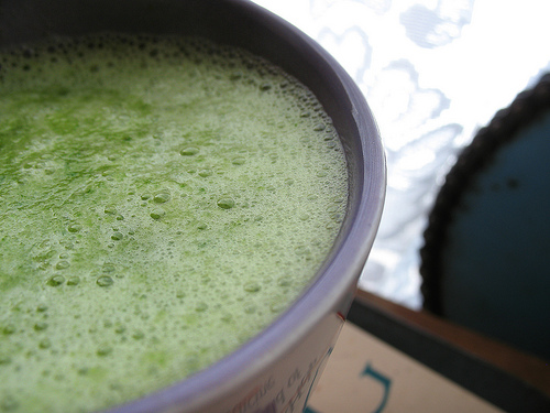 Smoothy verde ajuda a perder peso
