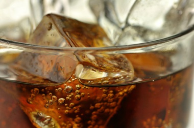 Você sabia que os refrigerantes light aumentam nossa gordura abdominal?