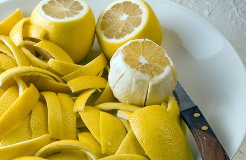 Casca de limão para as articulações