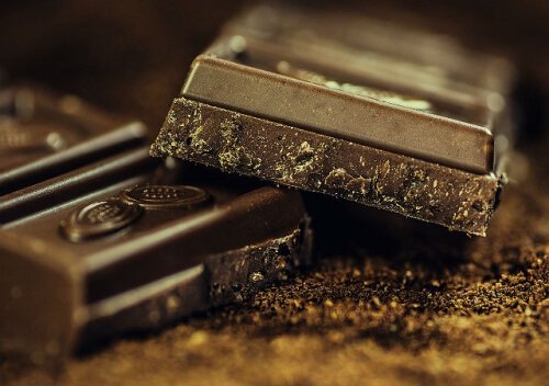 Isso é o que acontece no seu corpo quando você come chocolate amargo