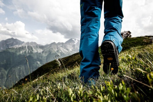 esporte-caminhar-natureza