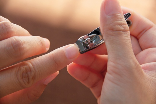Cortador de unhas que não deve ser compartilhado