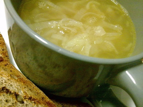 Sopas de cebola com legumes