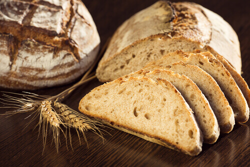 pães integrais são ótimas fontes de alimentos para perder peso