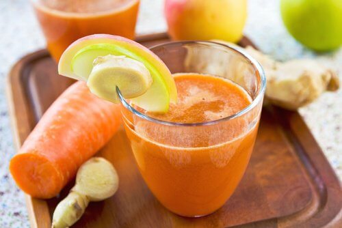 Suco de maçã gengibre e cenoura minimiza a presença de células cancerígenas