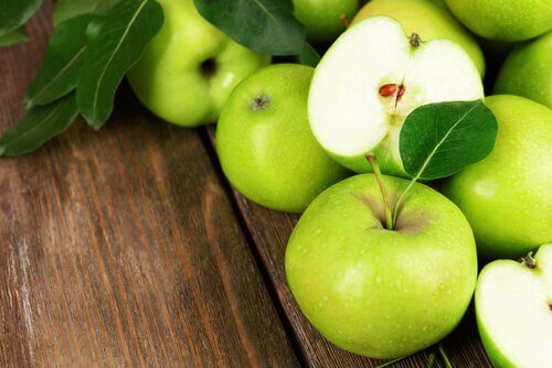 maçã verde para fortalecer as artérias