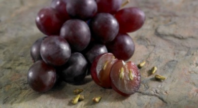 Os benefícios de consumir sementes de uva
