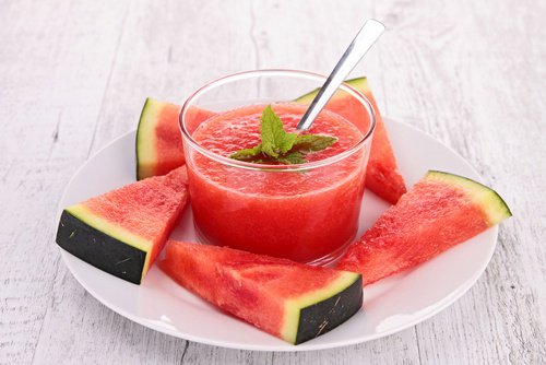 Melancia, a melhor fruta para o verão: como preparar coisas deliciosas com ela? Melancia, a melhor fruta para o verão: como preparar coisas deliciosas com ela?