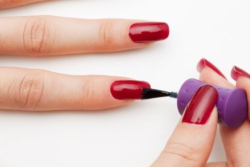 Manicure em unhas
