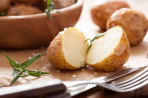 Batatas para obter iodo