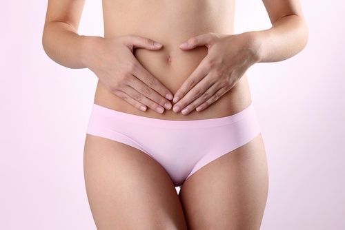 Mulher com inflamação pélvica crônica