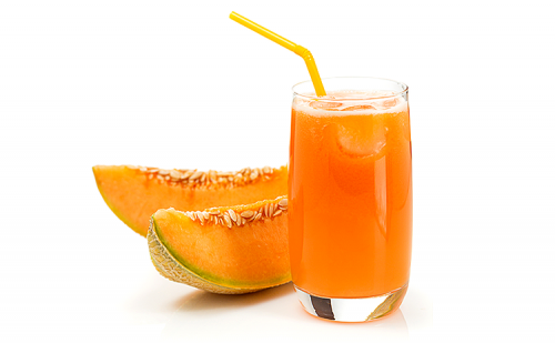 Suco para desintoxicar a base de melão