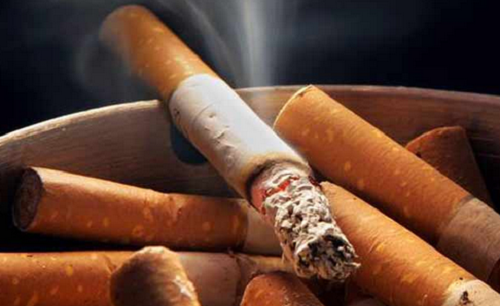 Parar de fumar para não agravar a Doença de Crohn