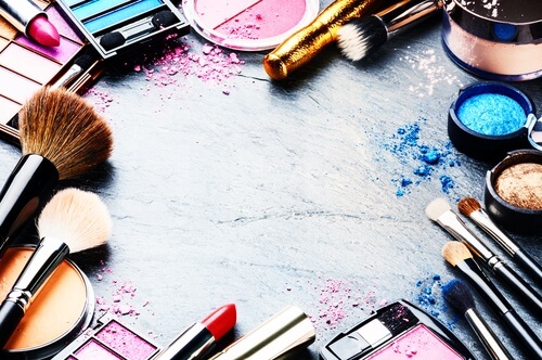 Como organizar os produtos de beleza