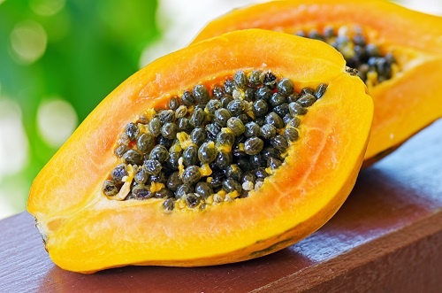 Vitamina-de-mamão-papaia-e-gengibre