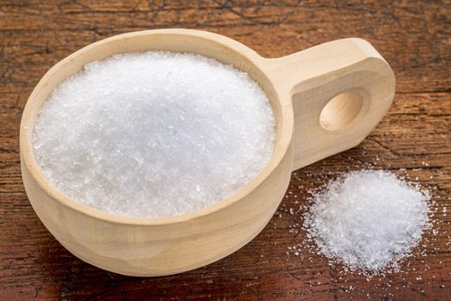 Sal de Epsom para tratar músculos doloridos